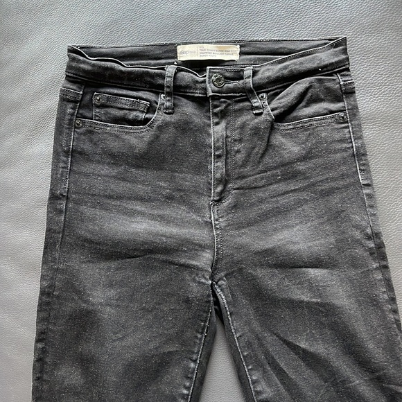 GAP True Skinny Super High Rise Jeans - Picture 5 of 8